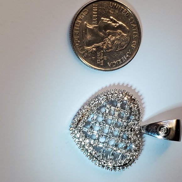 14K WHITE  GOLD DIAMOND PENDANT - Picture 8 of 11